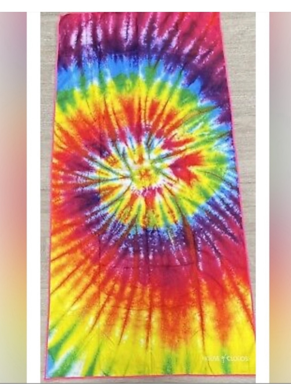 House of Clouds Microfiber Tie Dye Beach Towel NWOT